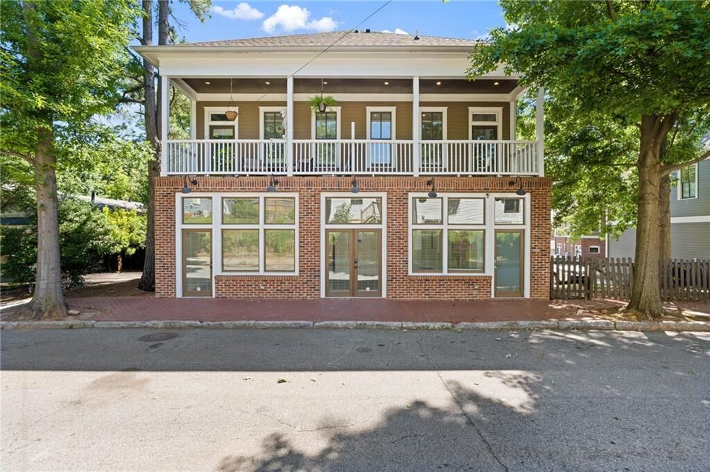 Property Photo:  692 Kirkwood Avenue SE  GA 30316 