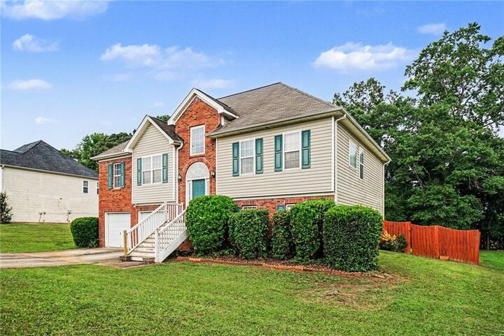 Property Photo: 247 Trailwood Gap GA 30134