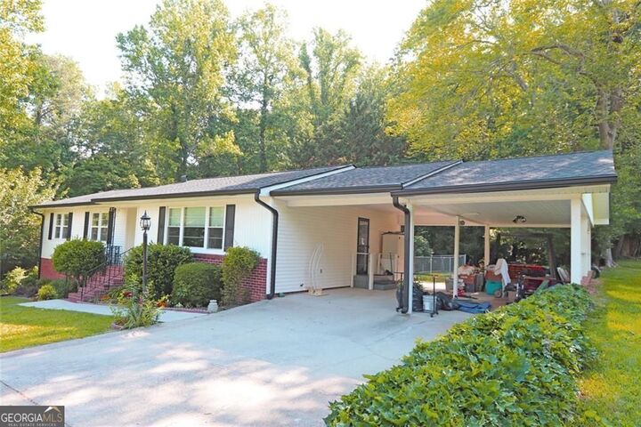 Property Photo:  405 Church Street  GA 30110 