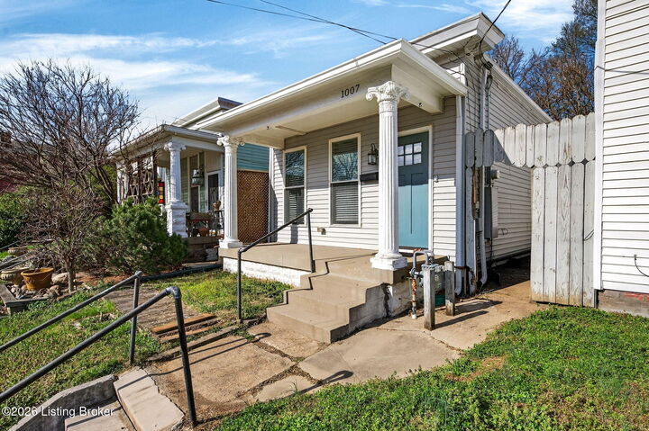 Property Photo: 1007 Goss Ave KY 40217