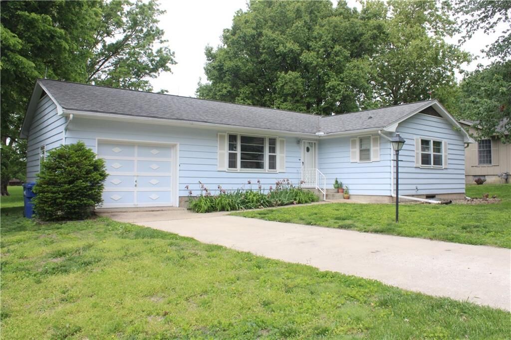 Property Photo: 1101 Sunset Hill Road MO 64628