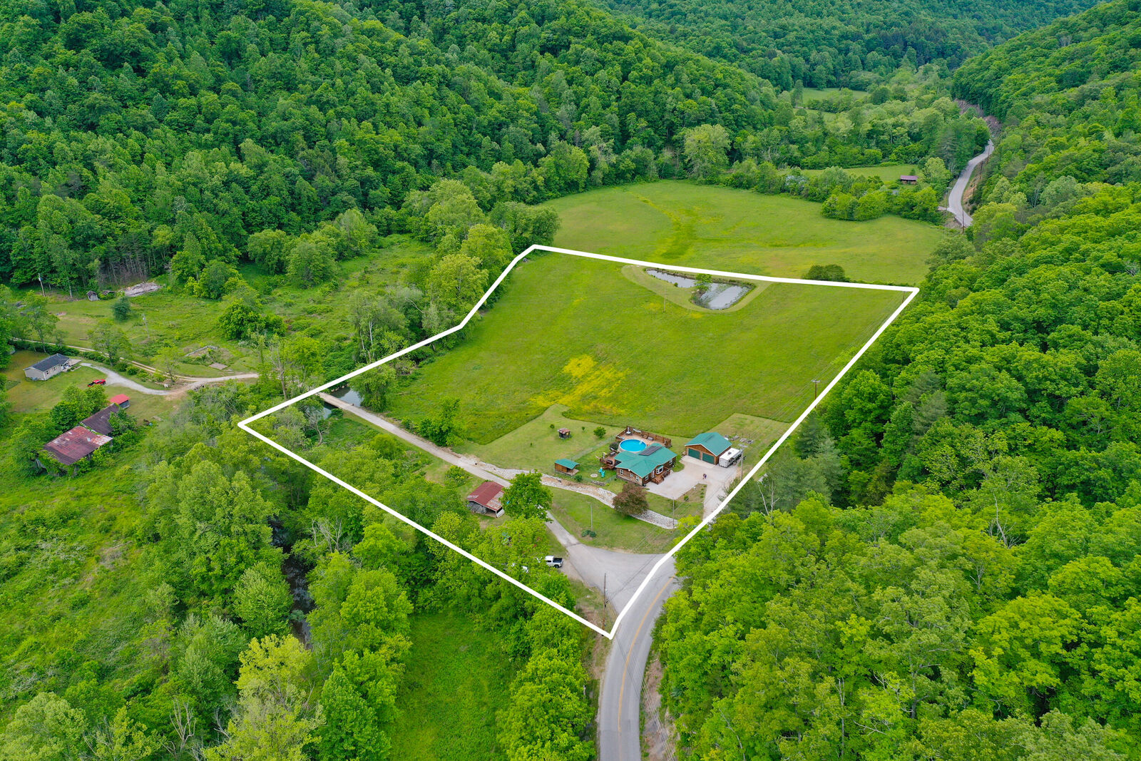 Property Photo:  4264 Kentucky 1482  KY 40972 