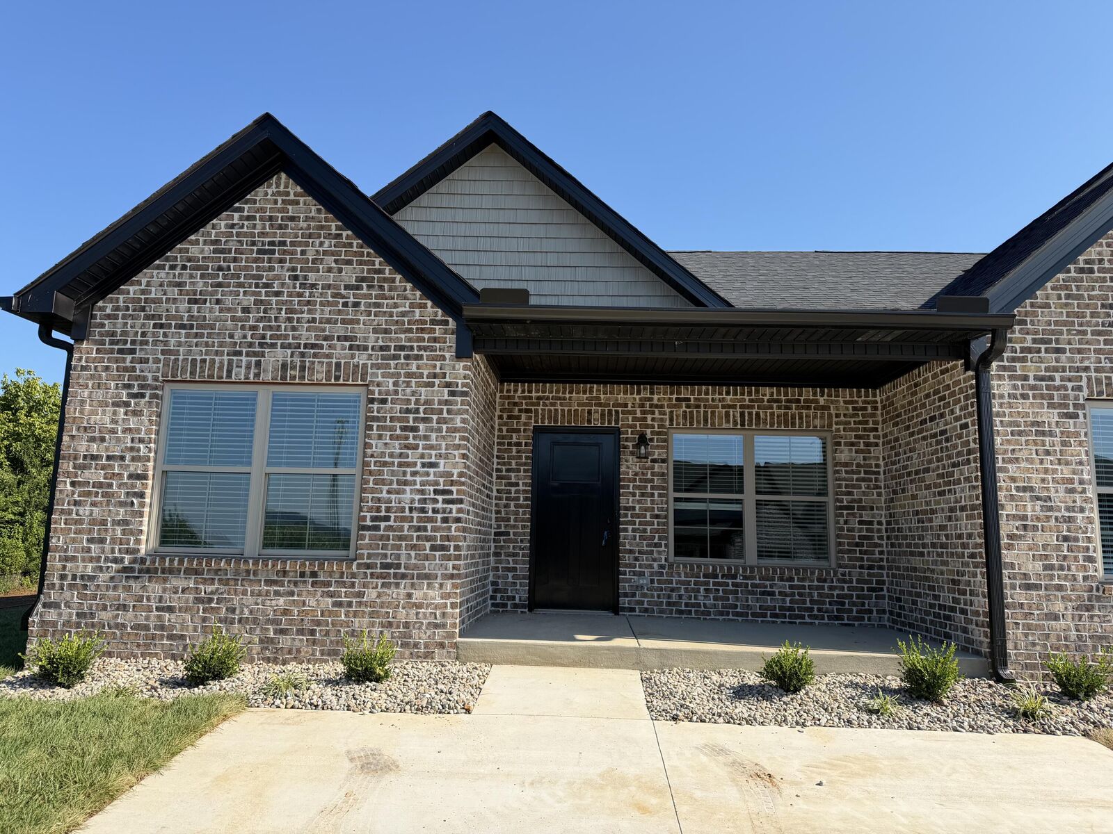Property Photo: 836 Ridgewood Drive 6 KY 40403
