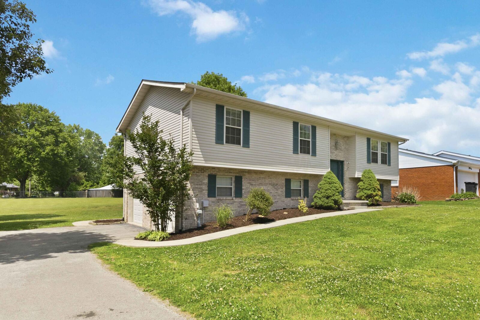 Property Photo:  604 John Street  KY 40701 