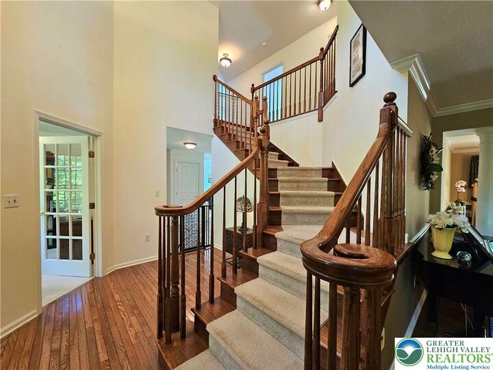 Property Photo:  1200 Paxinosa Road E  PA 18040 