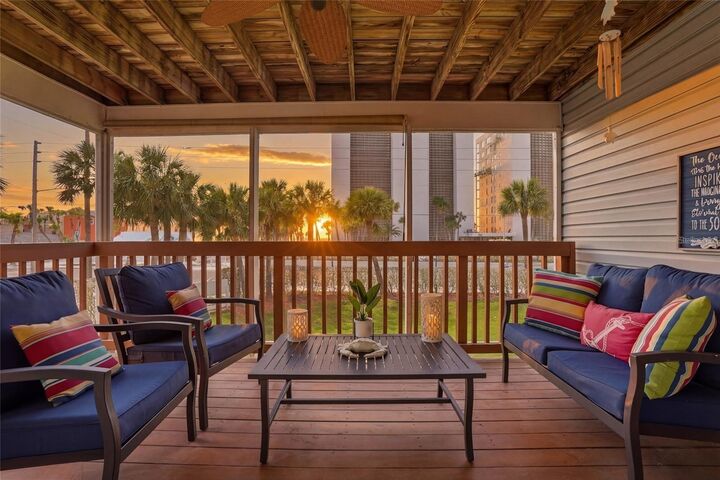 Property Photo:  900 Harbour House Drive  FL 33785 
