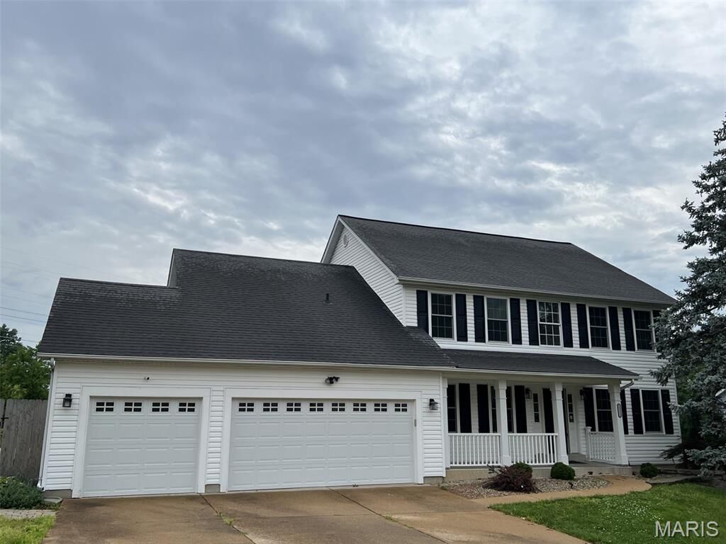 Property Photo: 12112 Fahrpark Lane MO 63146