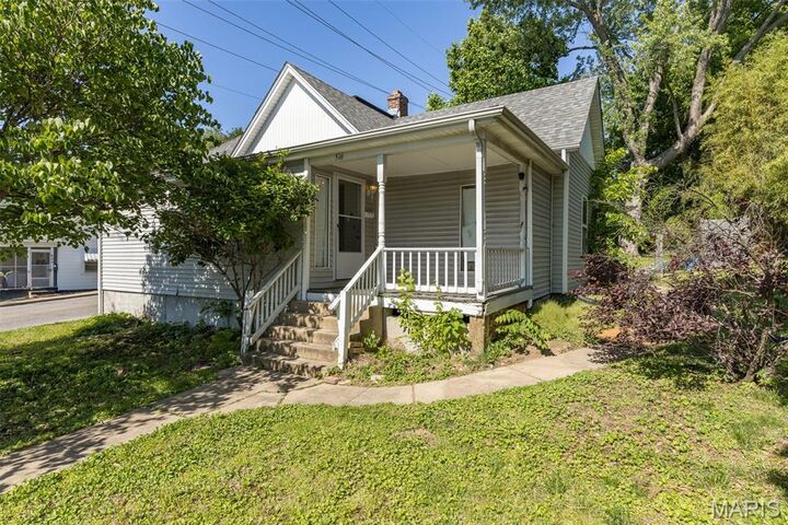 Property Photo: 516 N Mill Street MO 63028