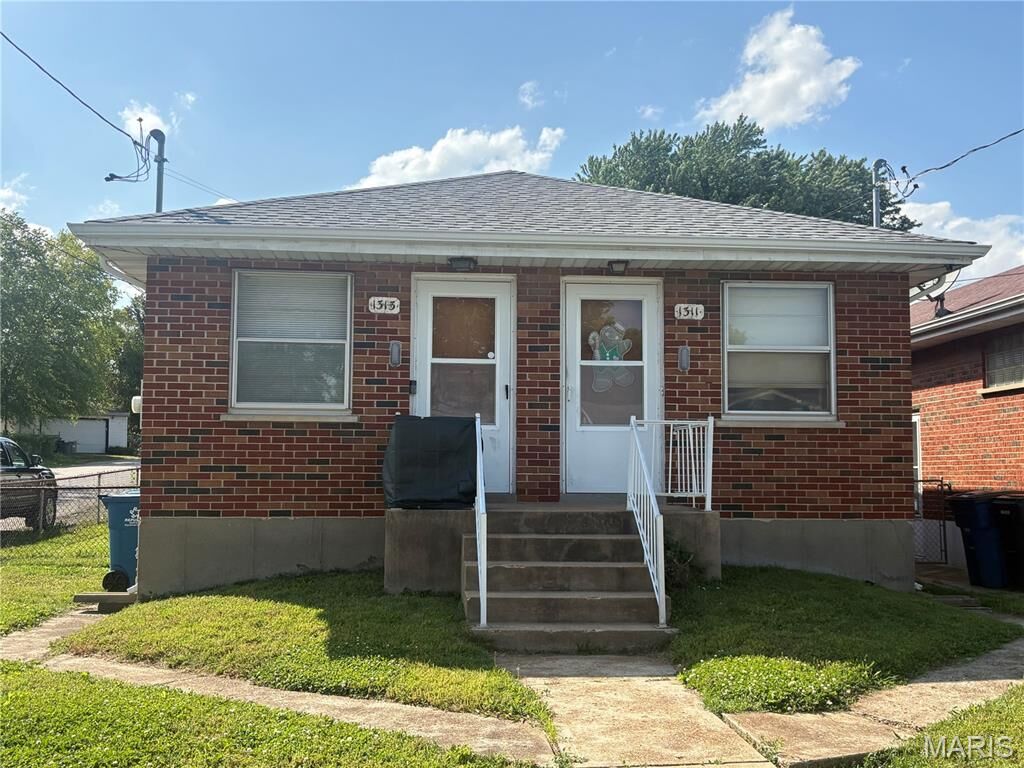 Property Photo: 1311 Wachtel Avenue MO 63125