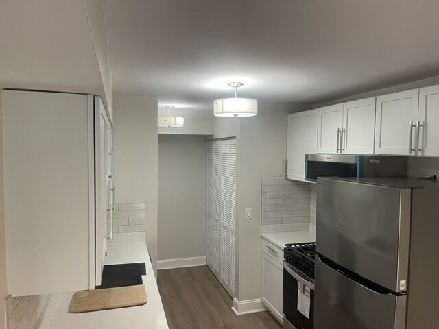 Property Photo:  1694 Farragut Court C  IL 60189 