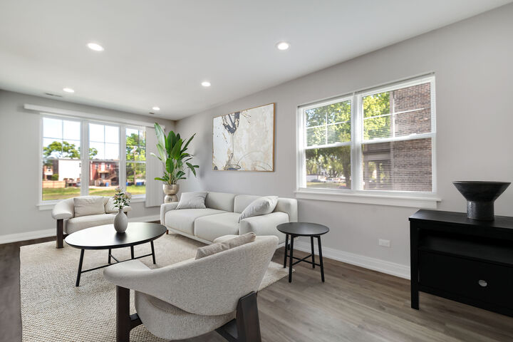 Property Photo: 6418 S Champlain Avenue IL 60637