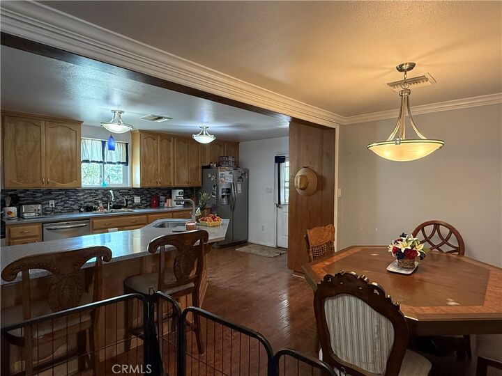Property Photo: 325 W Ave L CA 92320