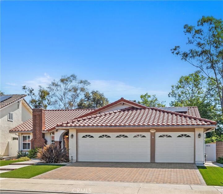 Property Photo:  21352 Calle Sendero  CA 92630 