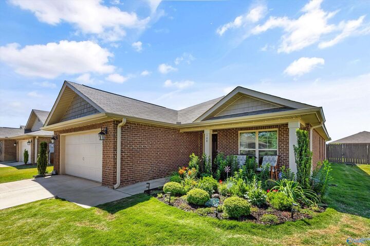 Property Photo:  108 Tobin Lane  AL 35750 