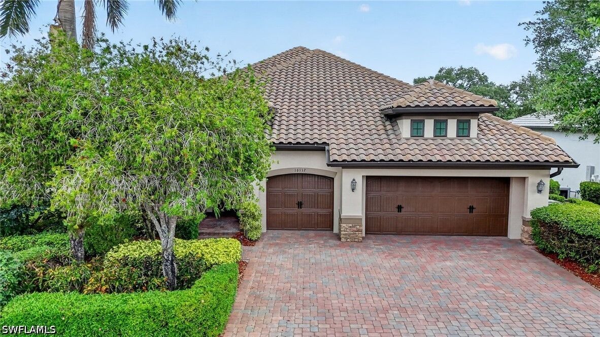 Property Photo:  16117 Herons View Drive  FL 33920 