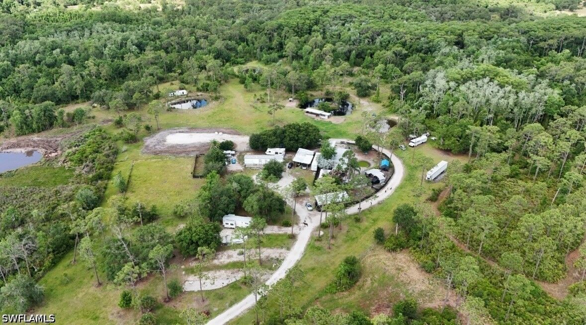 Property Photo:  1375 W Ash Road  FL 33935 