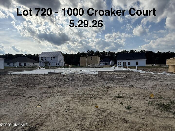 Property Photo:  1000 Croaker Court  NC 28562 