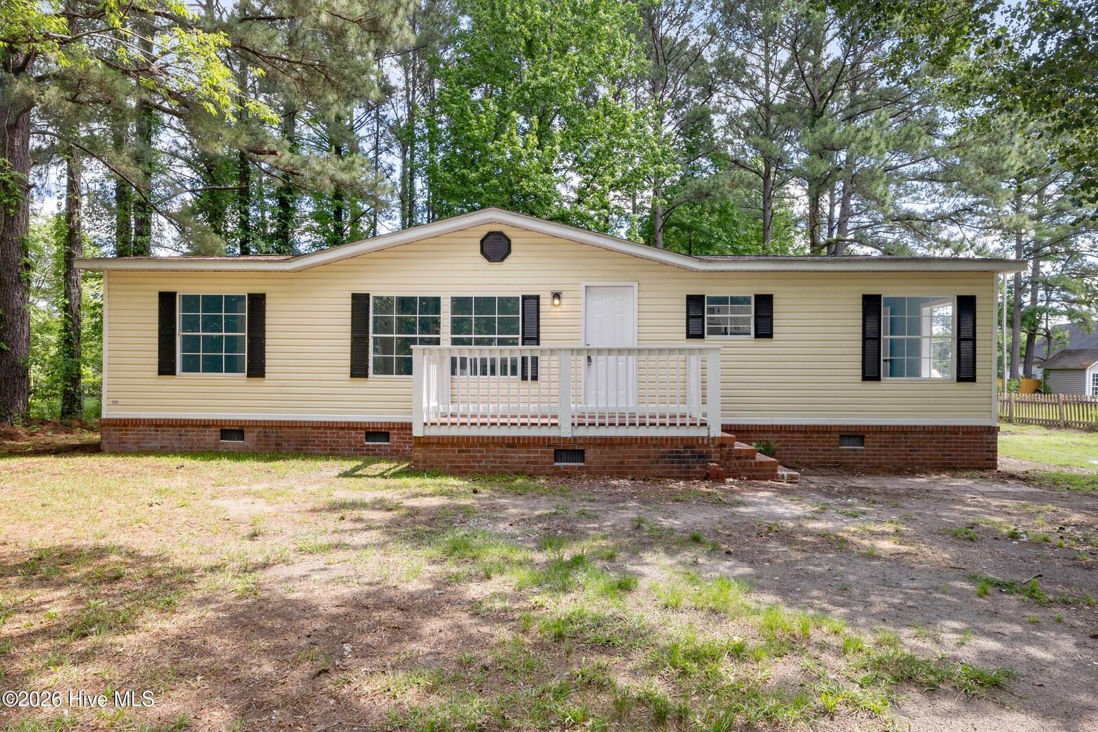 Property Photo:  211 Pond Road  NC 28457 