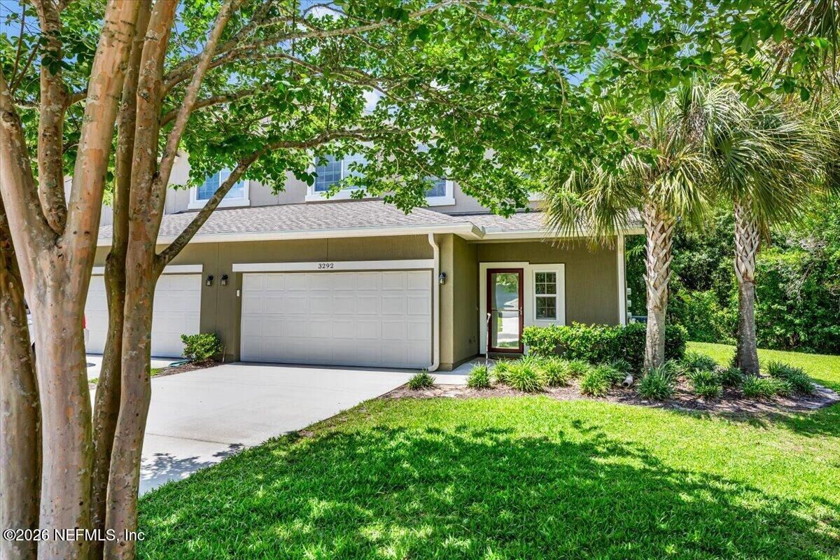 Property Photo: 3292 Chestnut Ridge Way FL 32065