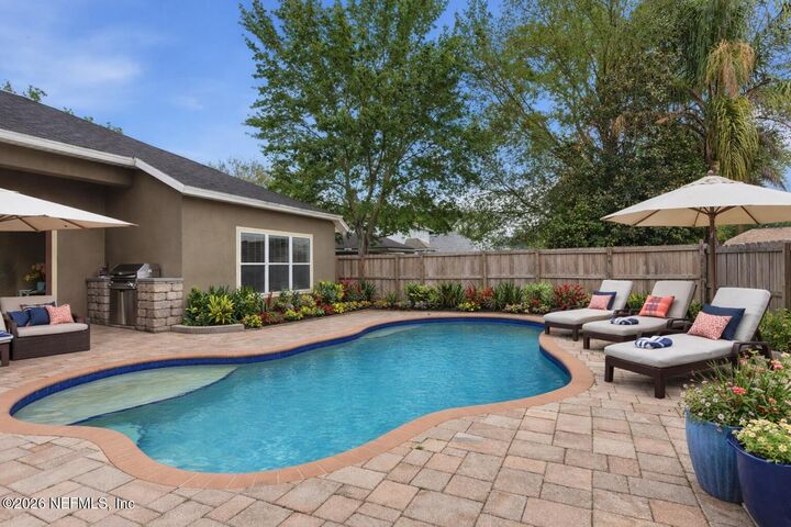 Property Photo:  2913 Thorncrest Drive  FL 32065 