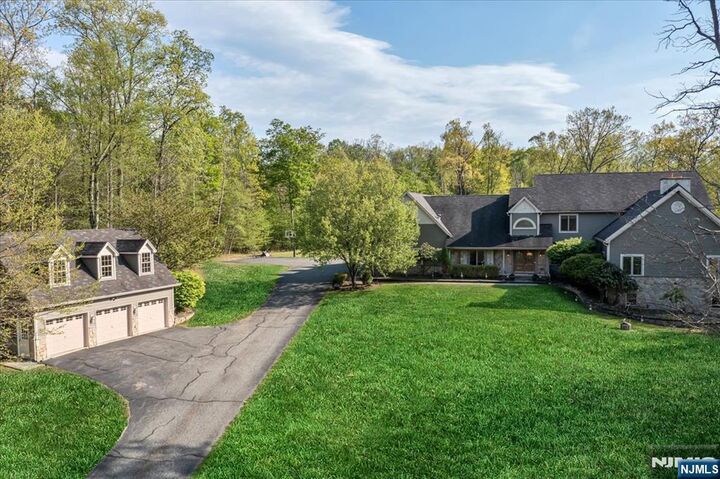 Property Photo:  65 Gunn Road  NJ 07826 