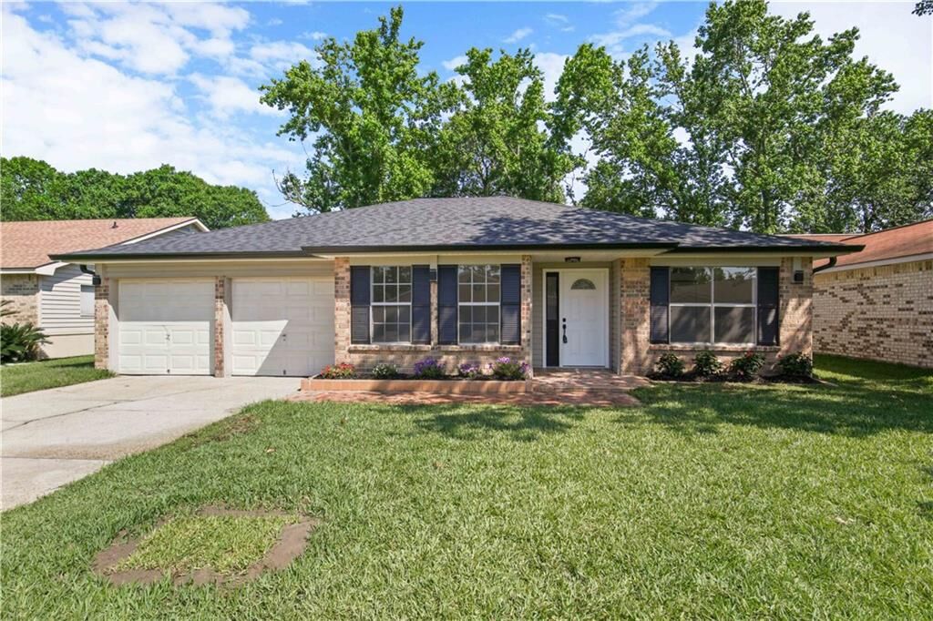 Property Photo:  1417 Admiral Nelson Drive  LA 70461 