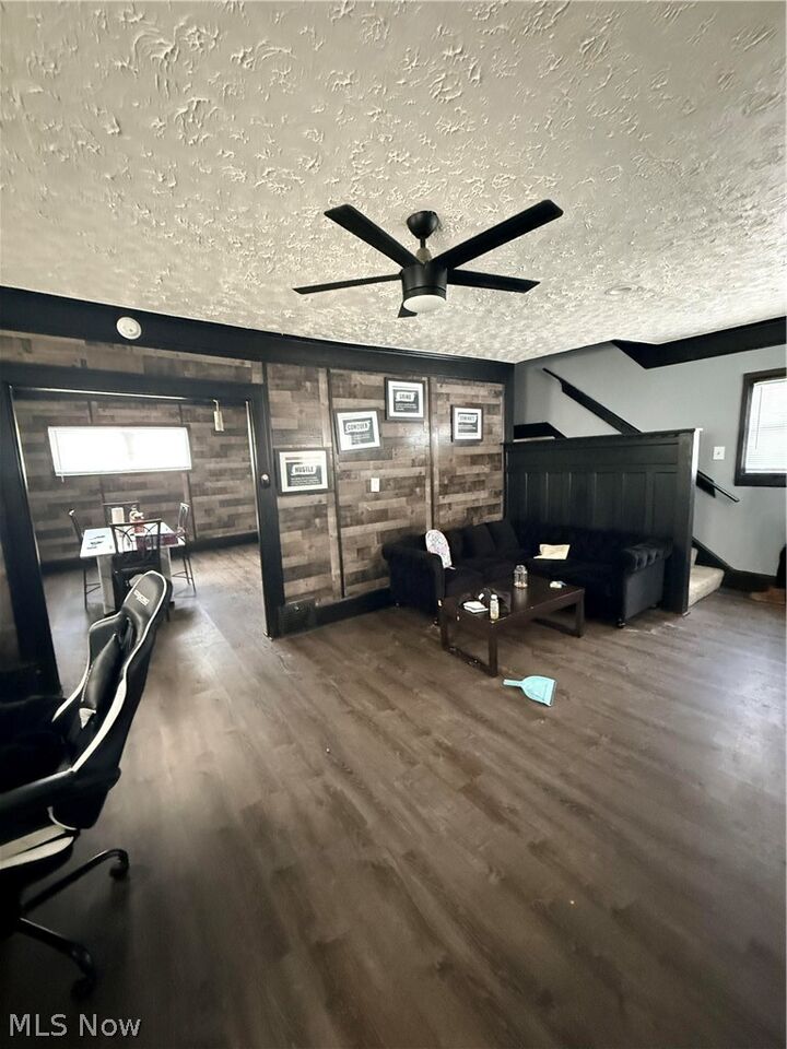 Property Photo:  894 W Exchange Street  OH 44302 