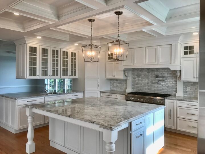 Property Photo:  5 Chandler Way  NH 03033 
