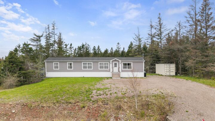Property Photo:  95 Lornada Drive  NS B6L 6L4 