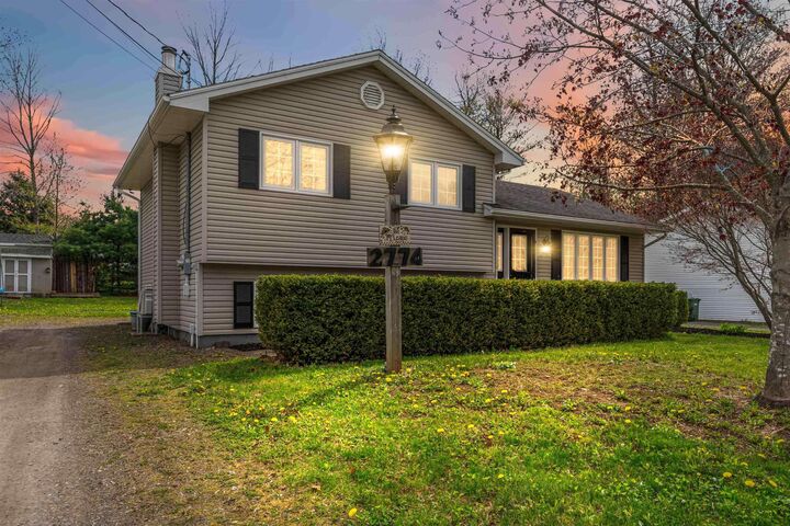 Property Photo:  2774 Poplar Drive Coldbrook Ns B4r 1A8  NS B4R 1A8 