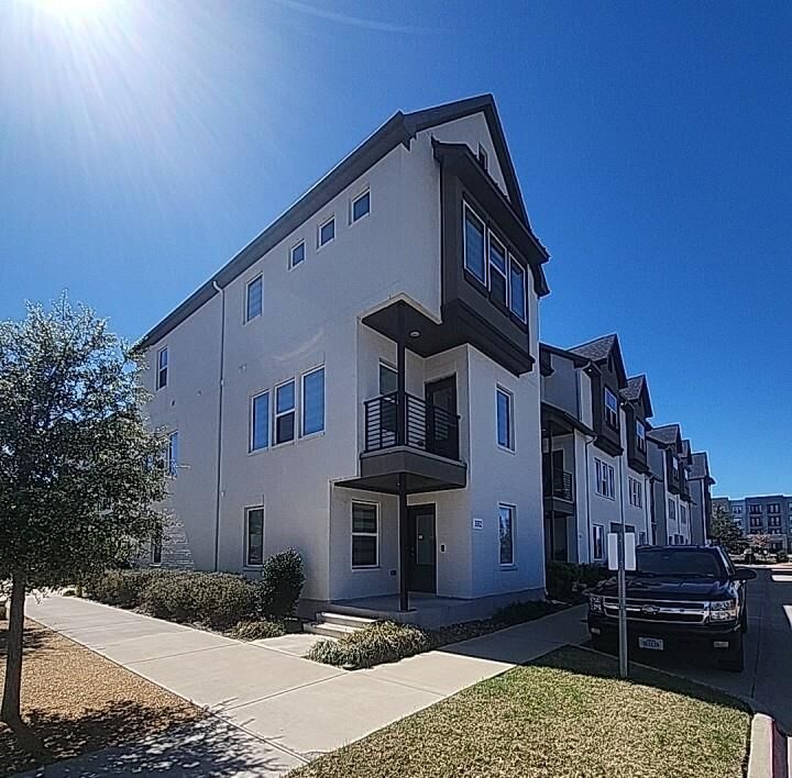 Property Photo:  3332 Santee Street  TX 75074 
