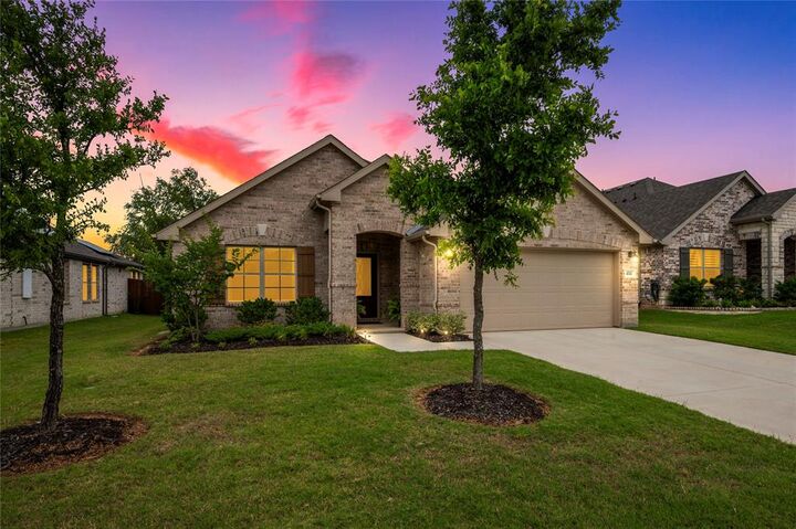 Property Photo:  4041 Kyles Landing Drive  TX 75065 