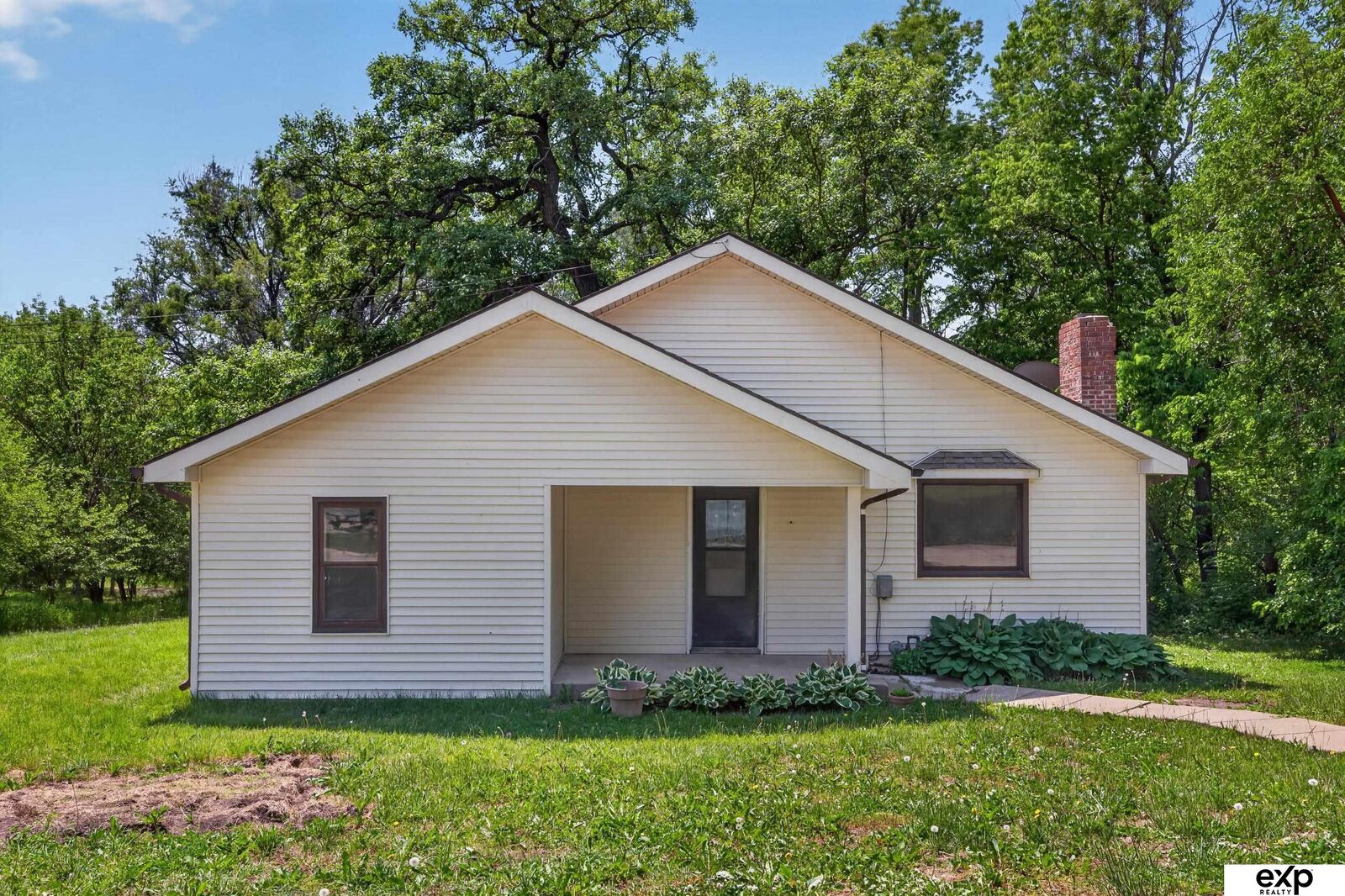 Property Photo:  702 S 15th Street  NE 68410 
