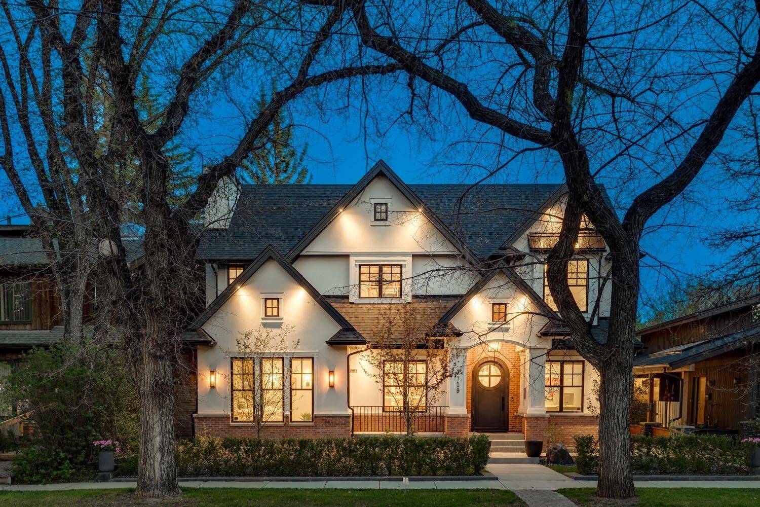 Property Photo:  1119 Riverdale Avenue SW  AB T2S 0Y9 