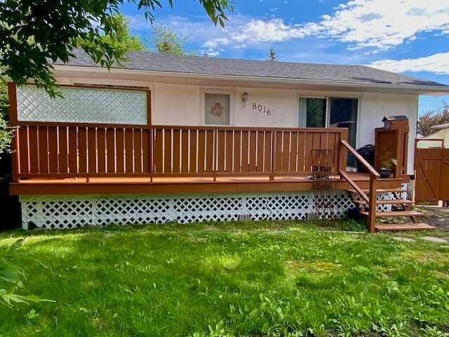 Property Photo:  8016 33 Avenue NW  AB T3B 1L7 