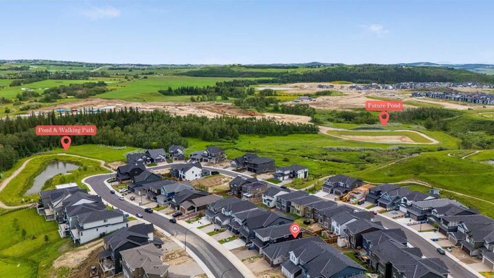 Property Photo: 101 Creekstone Hill SW AB T3P 2V3