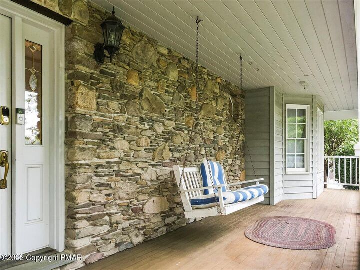 Property Photo:  3358 Mountain View Drive  PA 18372 