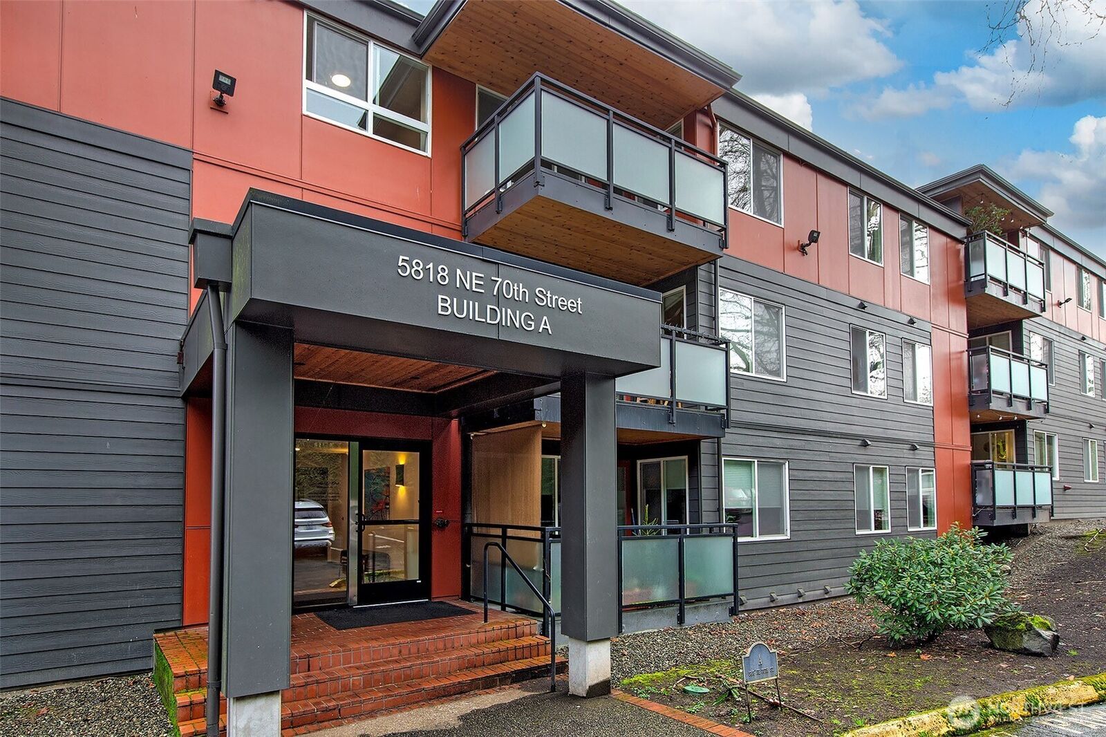 Property Photo:  5818 NE 70th Street A312  WA 98115 