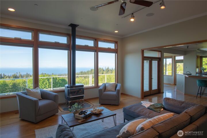 Property Photo: 975 E Simmons Road WA 98362