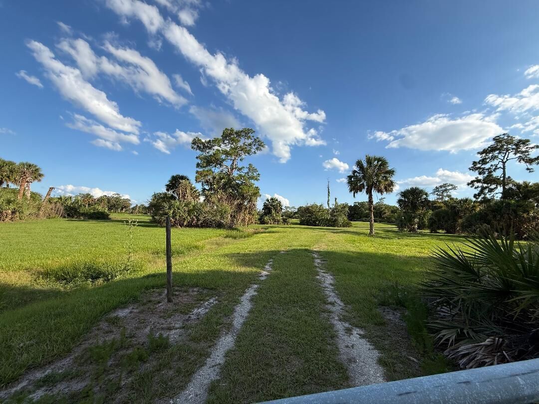 Property Photo:  4902 Wild Turkey Lane  FL 34974 