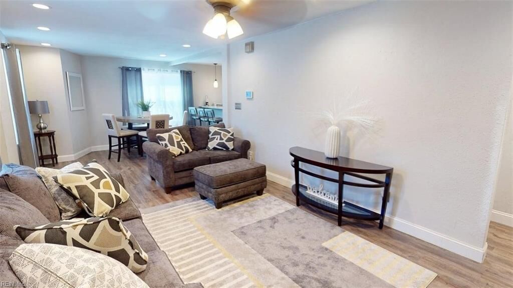 Property Photo:  3841 Robin Hood Rd  VA 23513 
