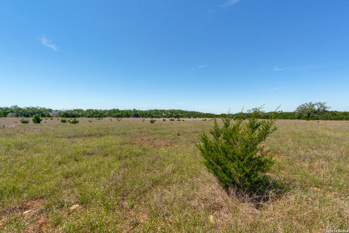 Property Photo:  1717 W Fm 473  TX 78070 