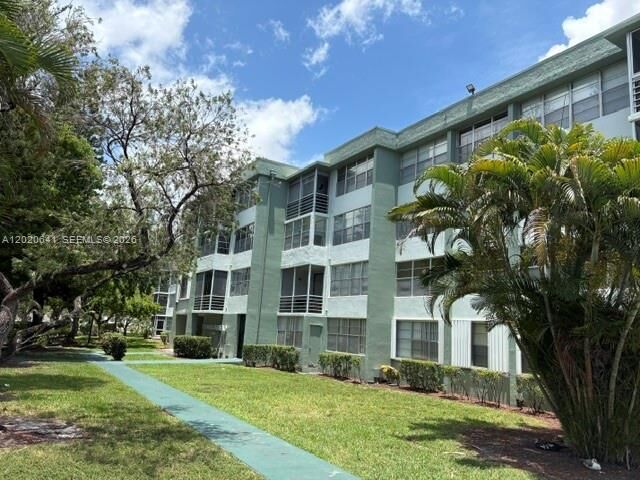 Property Photo:  2781 Taft St 411  FL 33020 