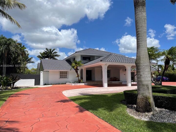 Property Photo:  3401 SW 129th Ave  FL 33175 