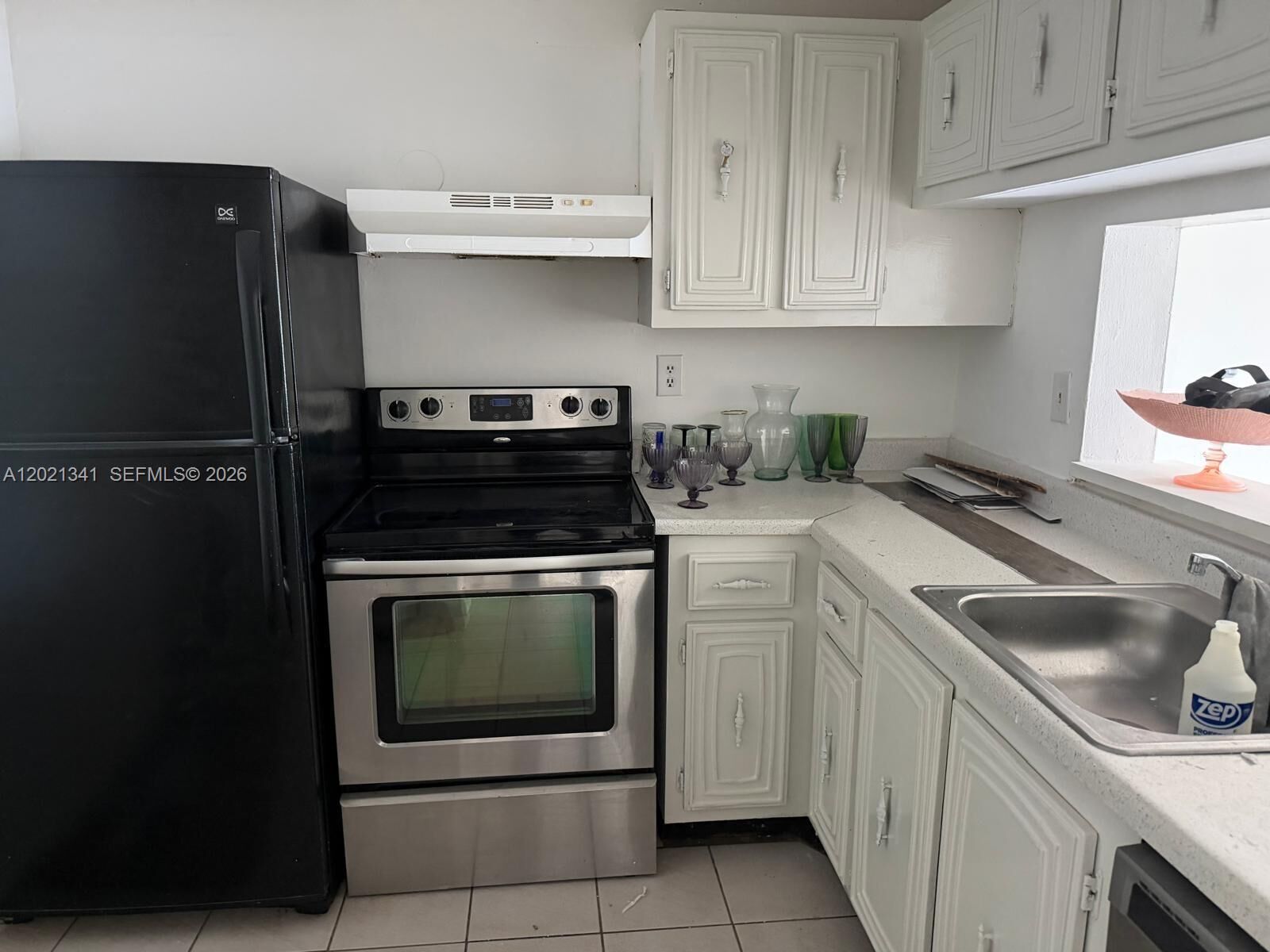 Property Photo: 492 NW 165th St Rd C-209 FL 33169
