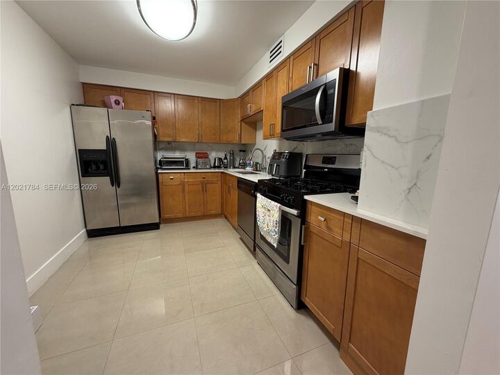 Property Photo:  2030 S Ocean Dr 2118  FL 33009 