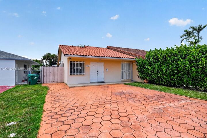 Property Photo:  9113 SW 9th Ter A  FL 33174 