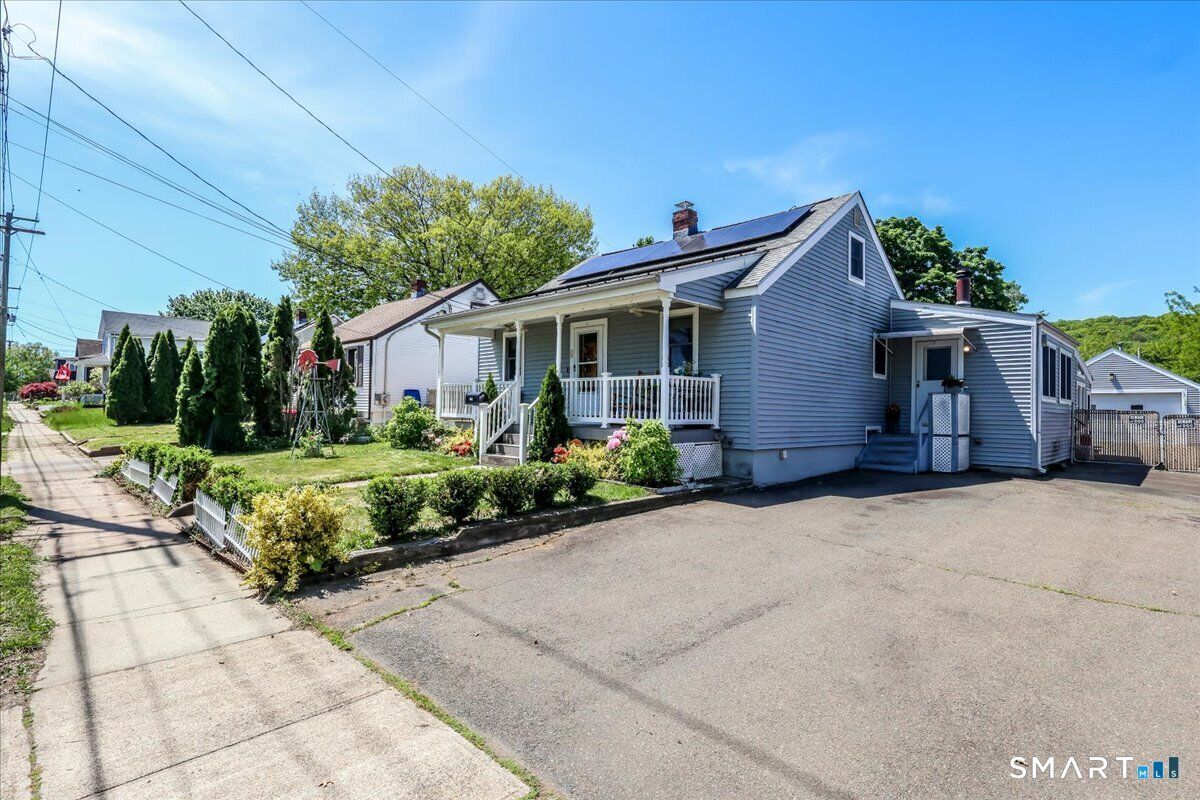 Property Photo: 306 Welton Street CT 06517