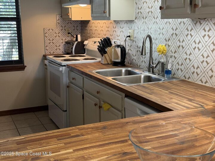 Property Photo:  201 International Drive  FL 32920 