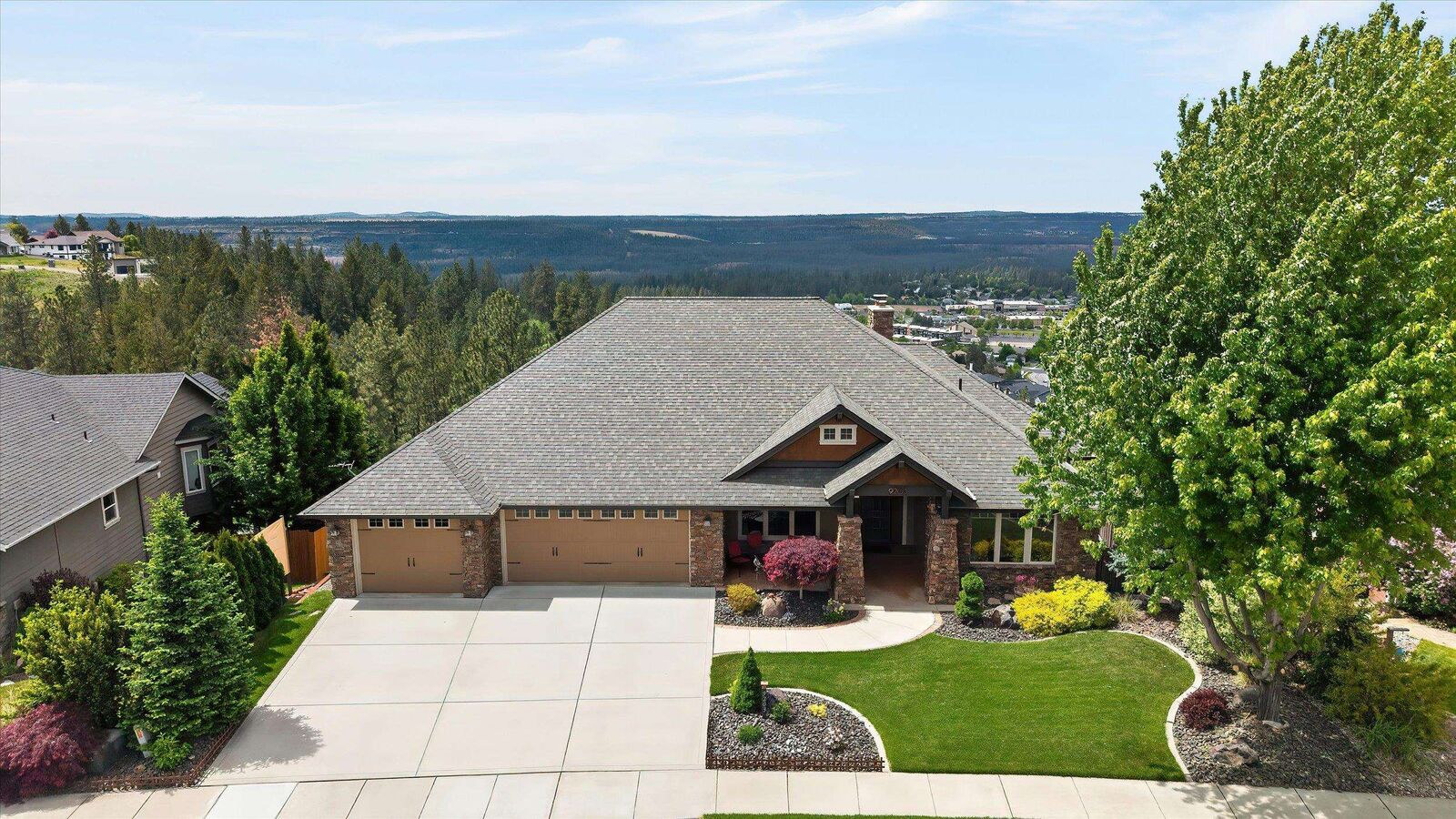 Property Photo:  9203 N Scarlet Sky Dr  WA 99208 